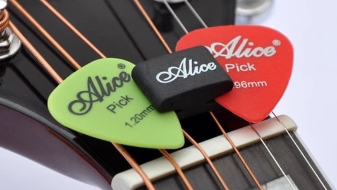 guitar pick holder