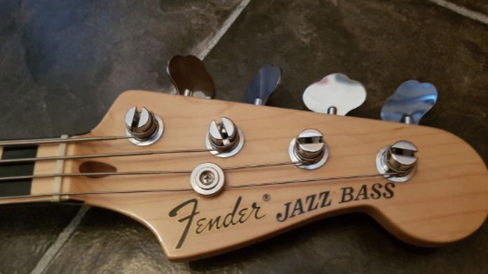 Fender FA-100